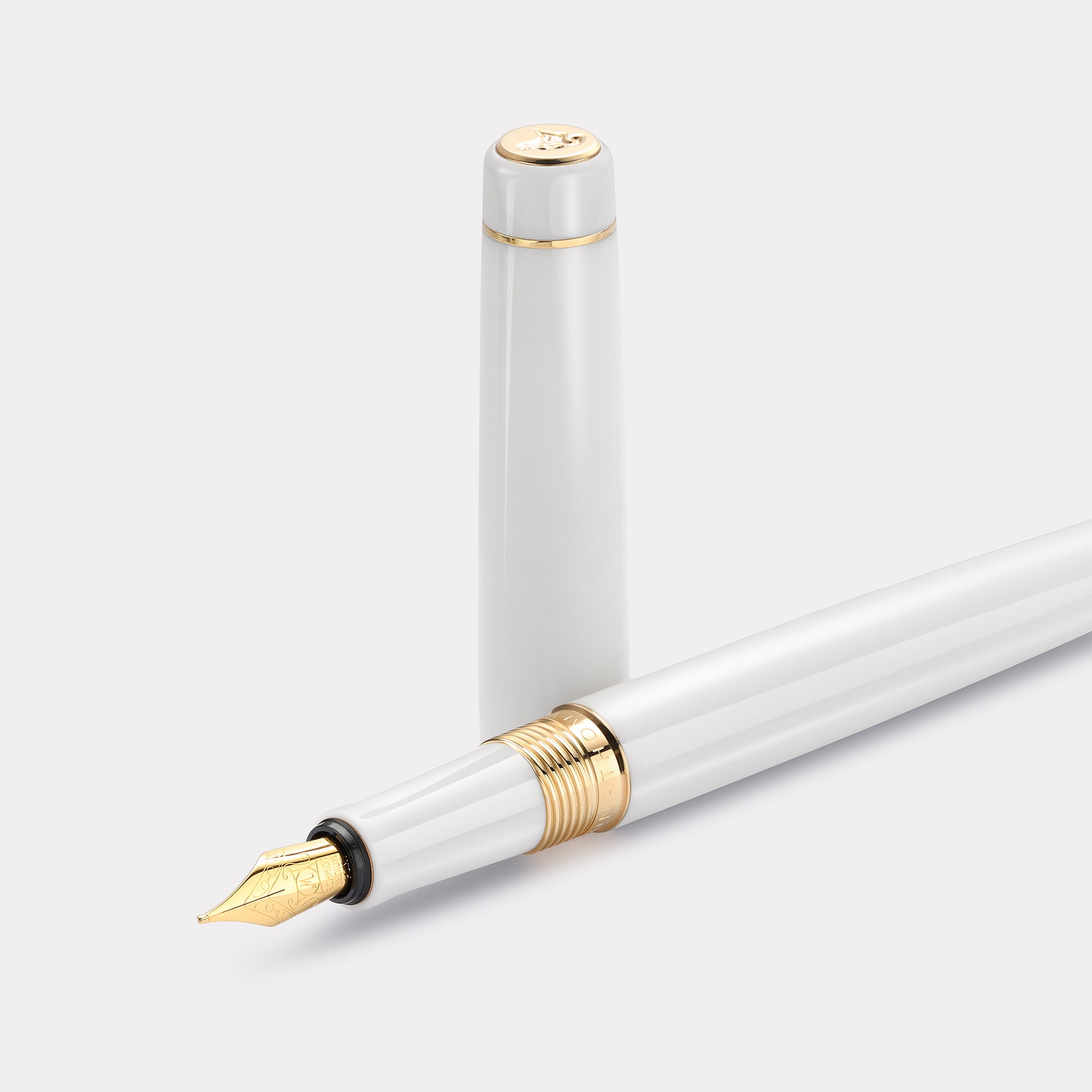 Tangier Classic Alabaster White Fountain Pen – Gold | Thomas Slim